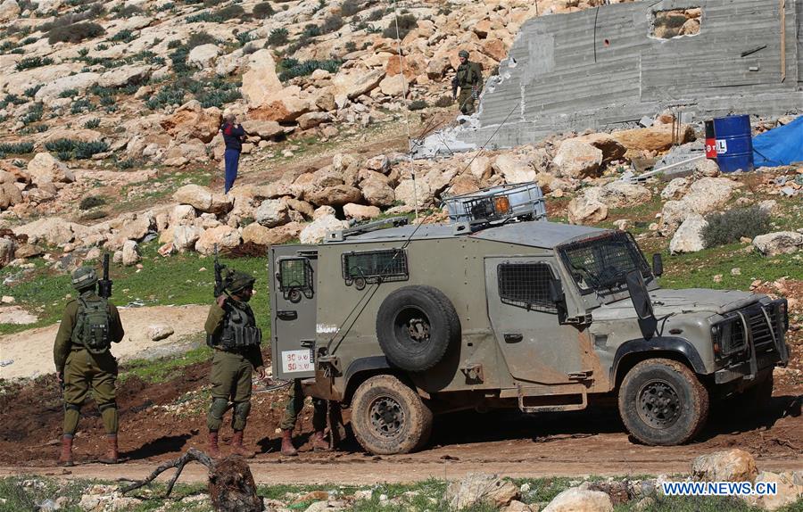 MIDEAST-NABLUS-DEMOLISH-HOUSE