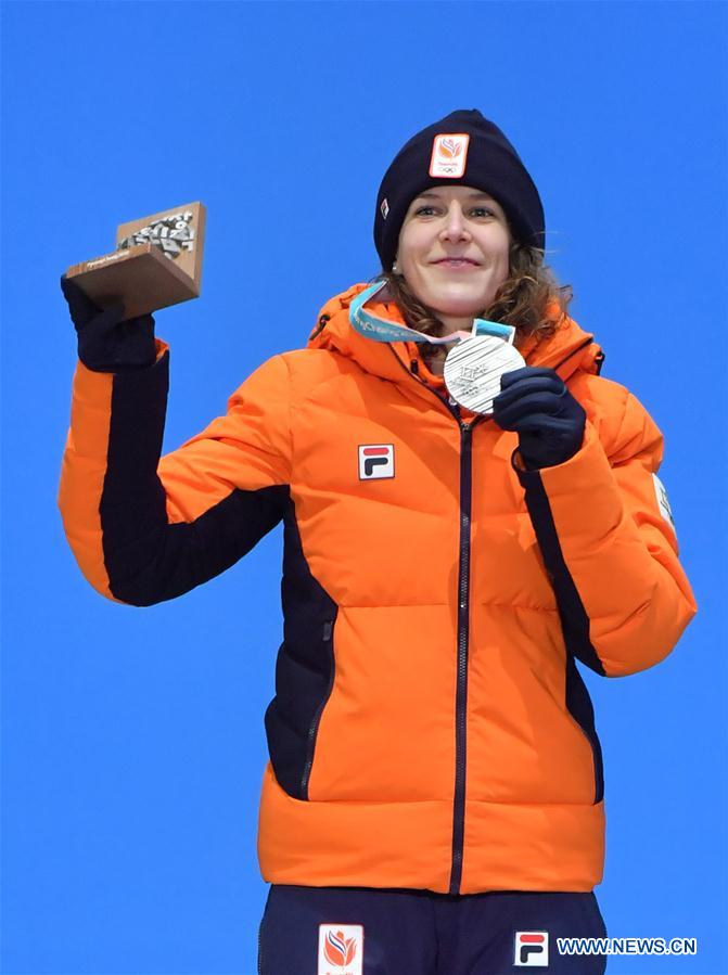 (SP)OLY-SOUTH KOREA-PYEONGCHANG-SPEED SKATING-LADIES' 3000M-MEDAL CEREMONY