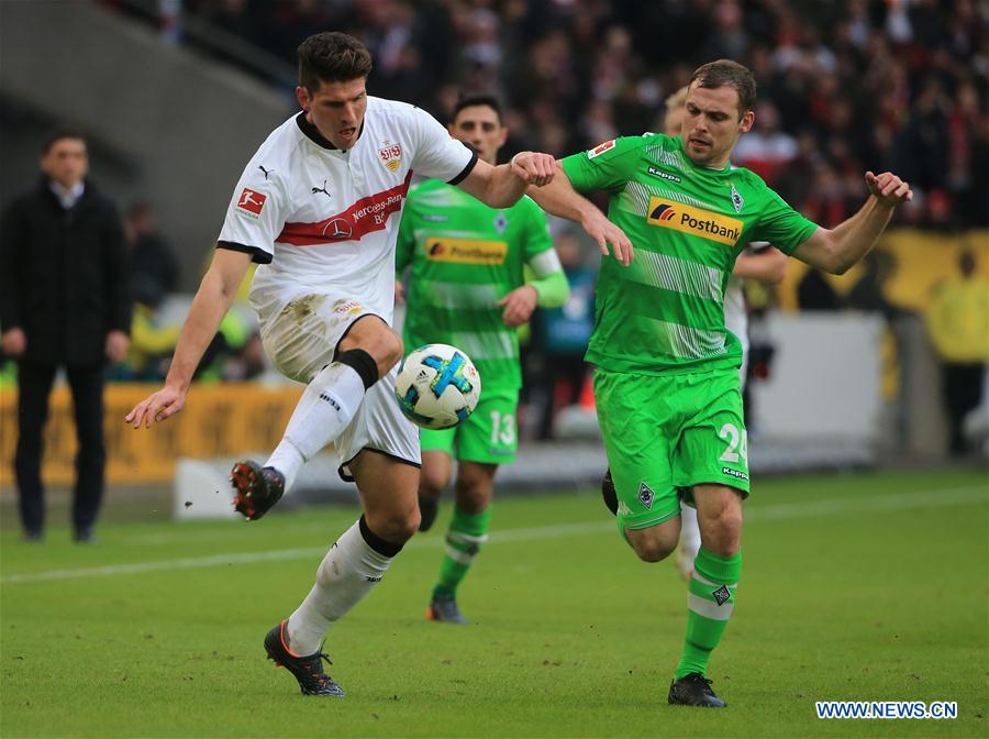 (SP)GERMANY-STUTTGART-SOCCER-BUNDESLIGA-STUTTGART VS MOENCHENGLADBACH