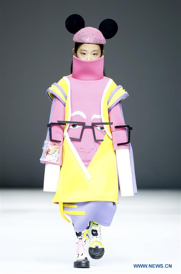 CHINA-BEIJING-GRADUATE FASHION WEEK (CN) 