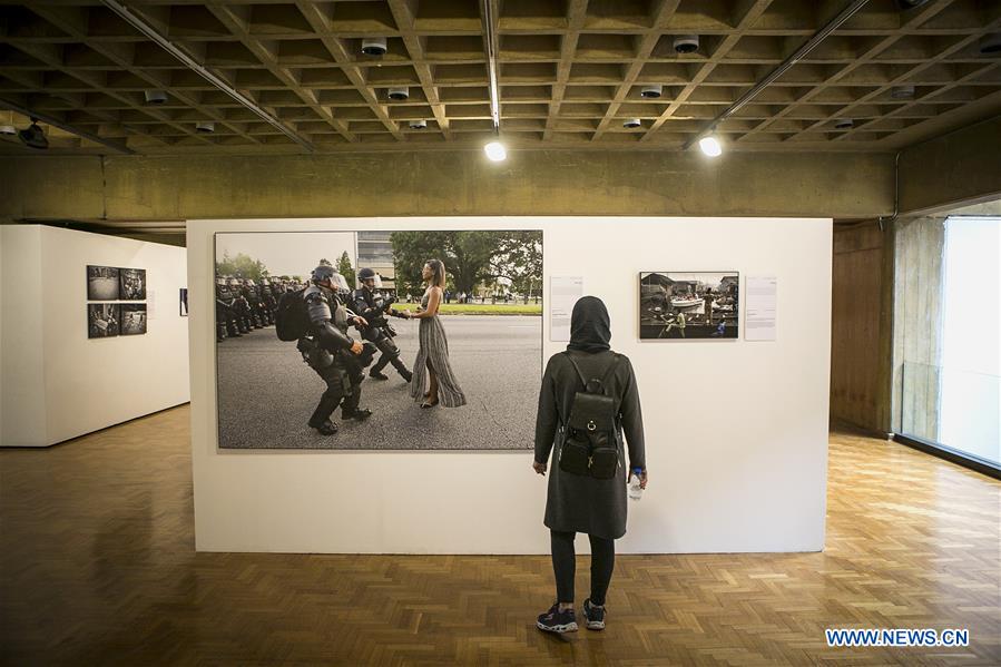 IRAN-TEHRAN-PHOTO EXHIBITION