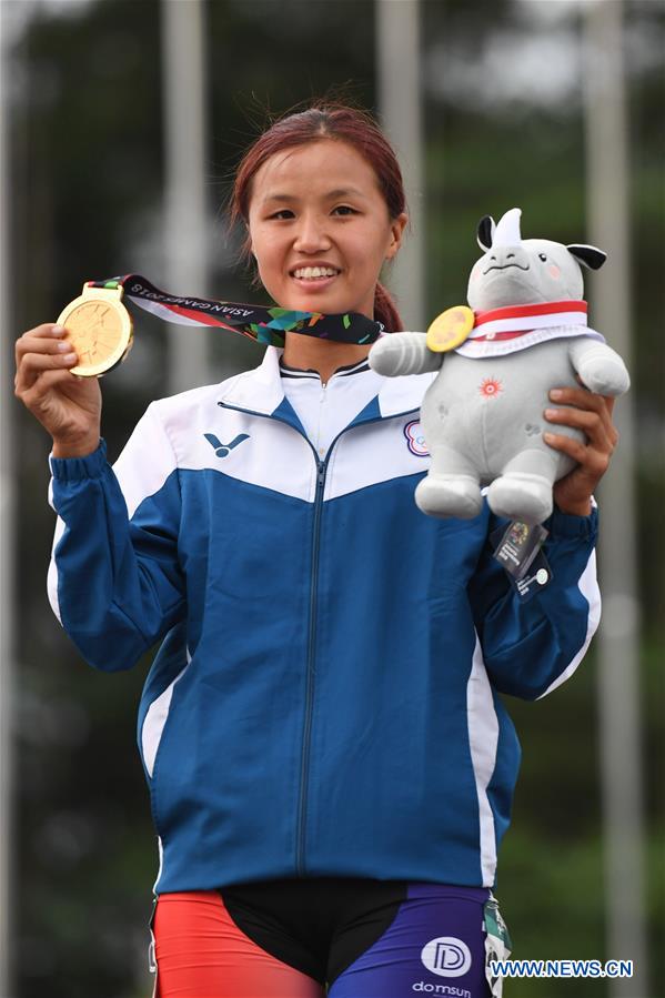 (SP)INDONESIA-PALEMBANG-ASIAN GAMES-ROLLER SKATE-WOMEN'S ROAD 20KM RACE