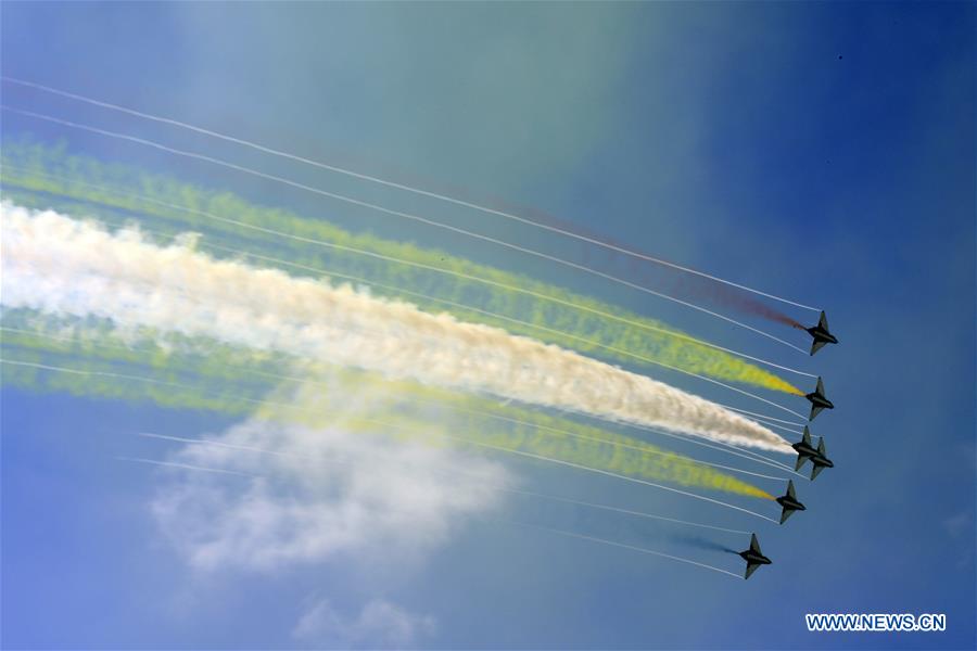 CHINA-GUANGDONG-ZHUHAI-AIRSHOW-OPENING-PERFORMANCE