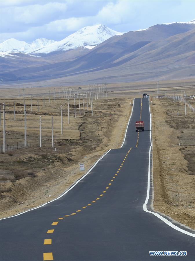 CHINA-TIBET-RURAL ROADS-BUILDING (CN)