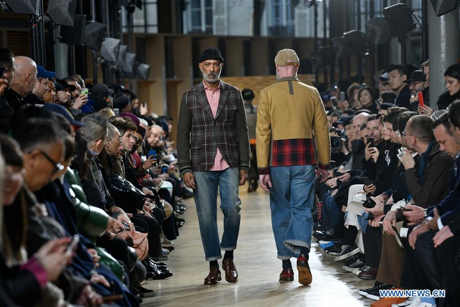 FRANCE-PARIS-MEN'S FASHION WEEK-JUNYA WATANABE