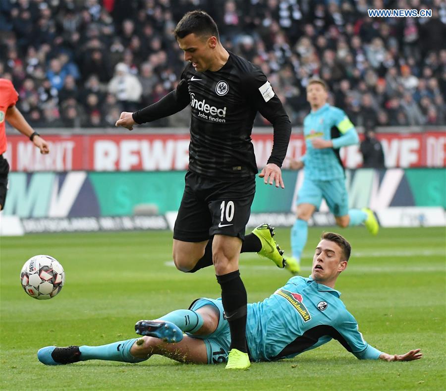 (SP)GERMANY-FRANKFURT-SOCCER-BUNDESLIGA-FRANKFURT VS FREIBURG