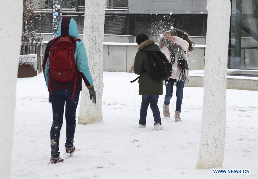 BELGIUM-BRUSSELS-SNOW