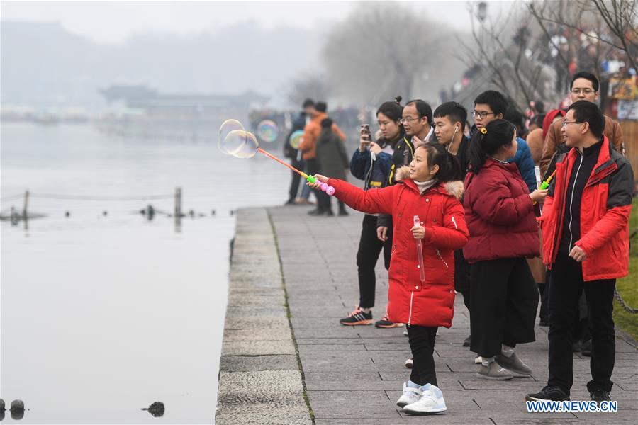 CHINA-HANGZHOU-SPRING FESTIVAL-WEST LAKE (CN)