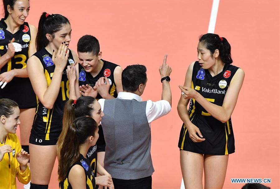 (SP)TURKEY-ISTANBUL-VOLLEYBALL-TURKISH WOMEN LEAGUE-VAKIFBANK VS FENERBAHCE