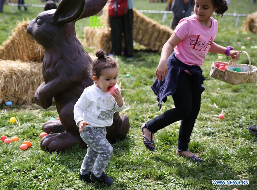 FRANCE-PARIS-EASTER-CELEBRATION