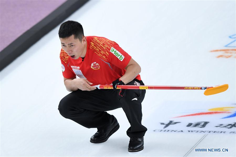 (SP)CHINA-BEIJING-CURLING-WCF WORLD CUP GRAND FINAL-DAY 2