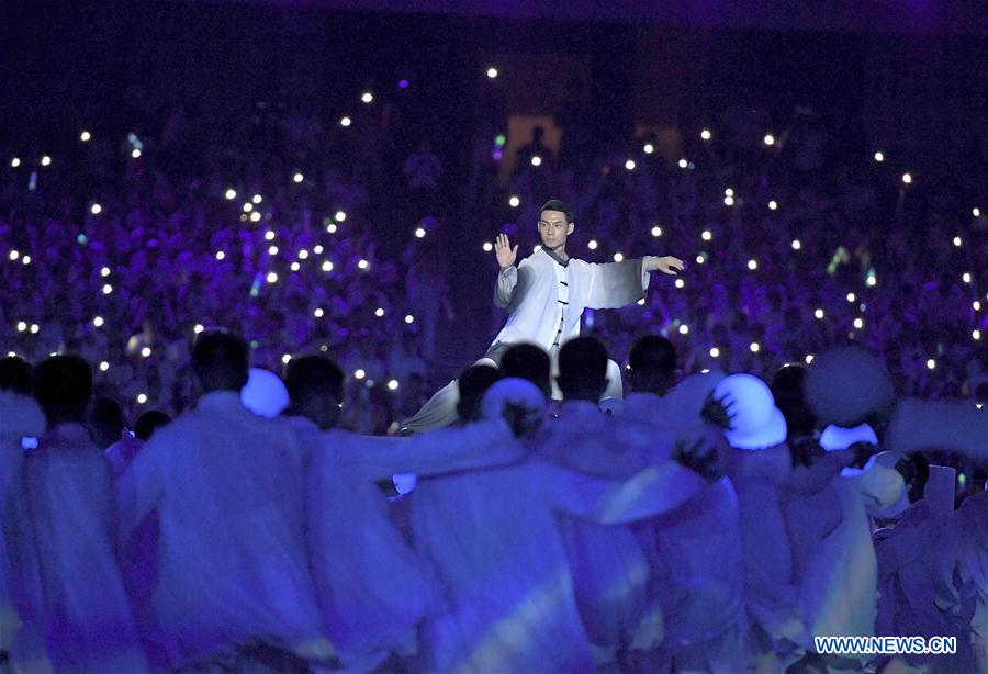 (SP)CHINA-ZHENGZHOU-NATIONAL TRADITIONAL GAMES OF ETHNIC MINORITIES-OPENING CEREMONY (CN)