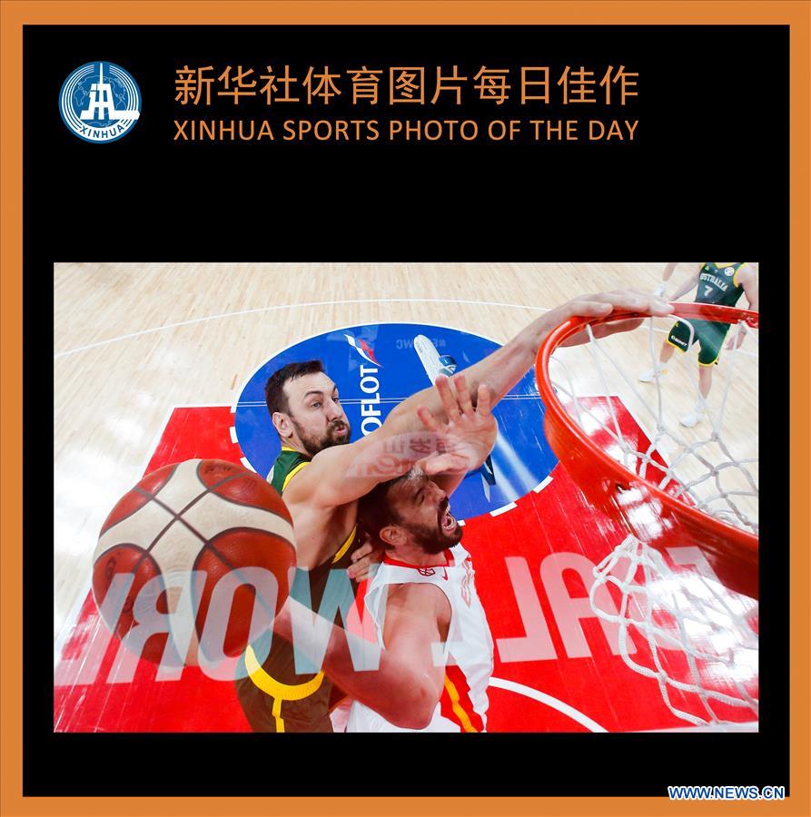 (SP)XINHUA SPORTS PHOTOS OF THE DAY