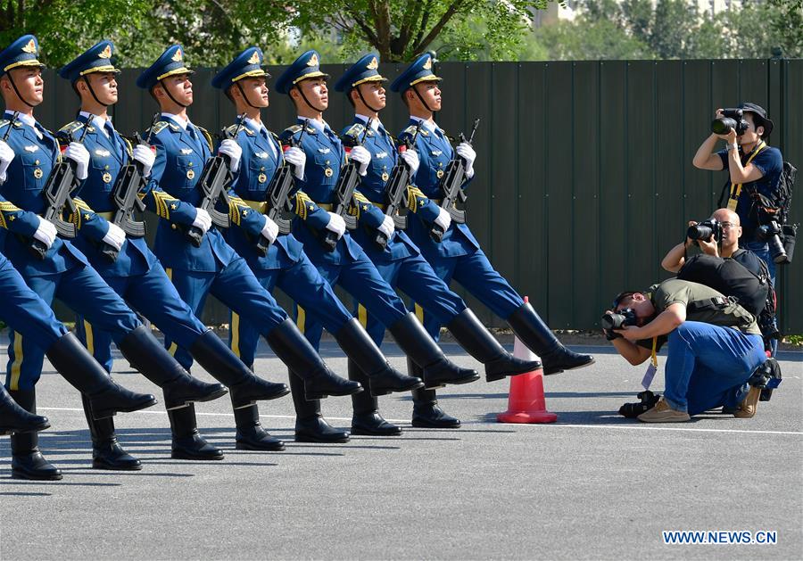 CHINA-BEIJING-MILITARY PARADE-TRAINING-JOURNALISTS-VISIT (CN)