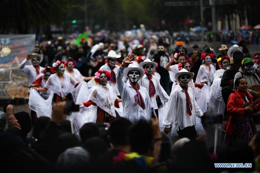 MEXICO-MEXICO CITY-DAY OF THE DEAD-PARADE