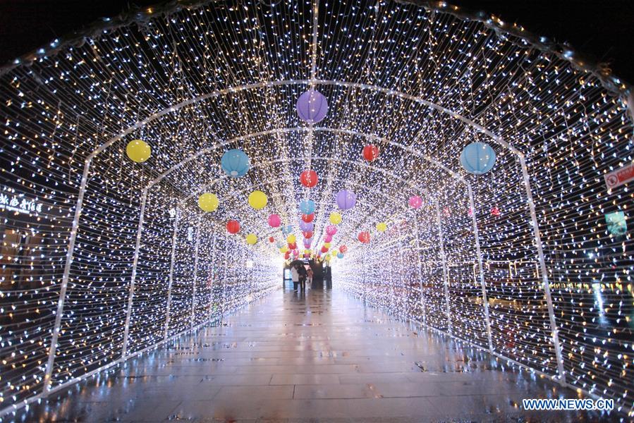 #CHINA-SPRING FESTIVAL-ILLUMINATION INSTALLATIONS (CN)