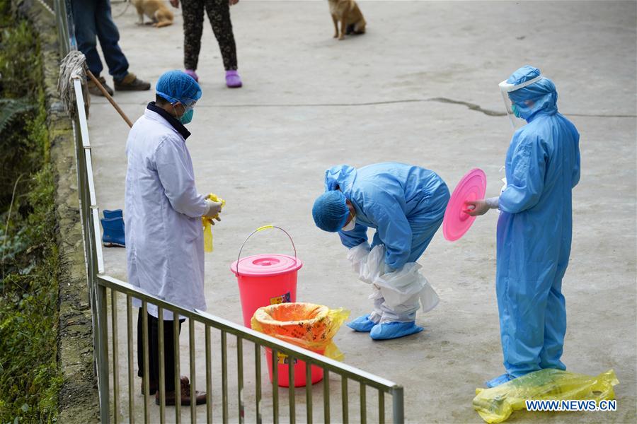 (FOCUS) CHINA-CHONGQING-NOVEL CORONAVIRUS-EPIDEMIC-RURAL HEALTH WORKER (CN)