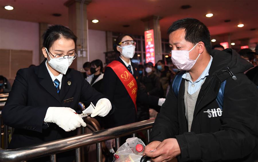 CHINA-XI'AN-SPECIAL TRAIN-MIGRANT WORKER (CN)