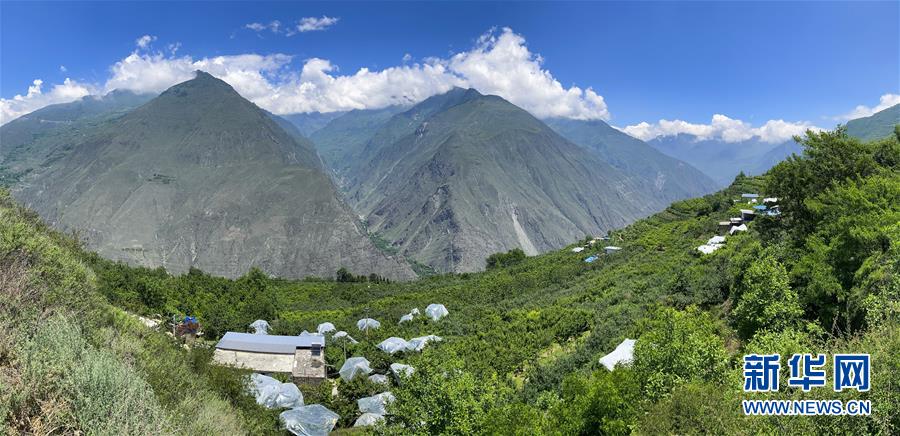 （图文互动）（1）雪山草地展新貌——四川阿坝州脱贫奔小康纪实