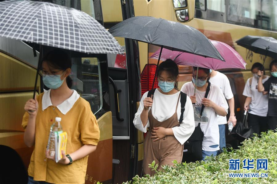 （防汛抗洪·图文互动）（2）为了让我们的城市不停摆——汛情下的千年古城安徽歙县直击