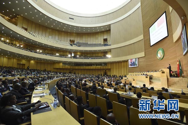  5月5日，中国国务院总理李克强在位于亚的斯亚贝巴的非洲联盟总部发表题为《开创中非合作更加美好的未来》的演讲。 新华社记者 李学仁 摄 