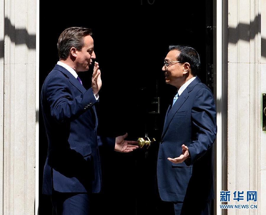 6月17日，中国国务院总理李克强在伦敦唐宁街10号首相府同英国首相卡梅伦举行中英总理年度会晤。新华社记者 李涛 摄